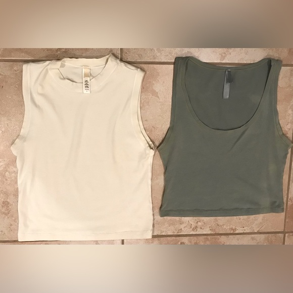 SKIMS & SHEIN Bundle - Women's Tops & Bodysuit - Size Large (Lot of 4 Pieces) - Picture 6 of 17